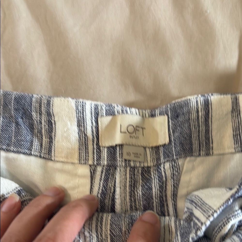 LOFT Blue and White Striped linen Women Shorts - Picture 3 of 6